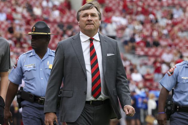 Georgia head coach Kirby Smart walks onto the field after arriving before Georgia’s game against Alabama at Bryant-Denny Stadium, Saturday, Sept. 28, 2024, in Tuscaloosa, Al. (Jason Getz / AJC)

