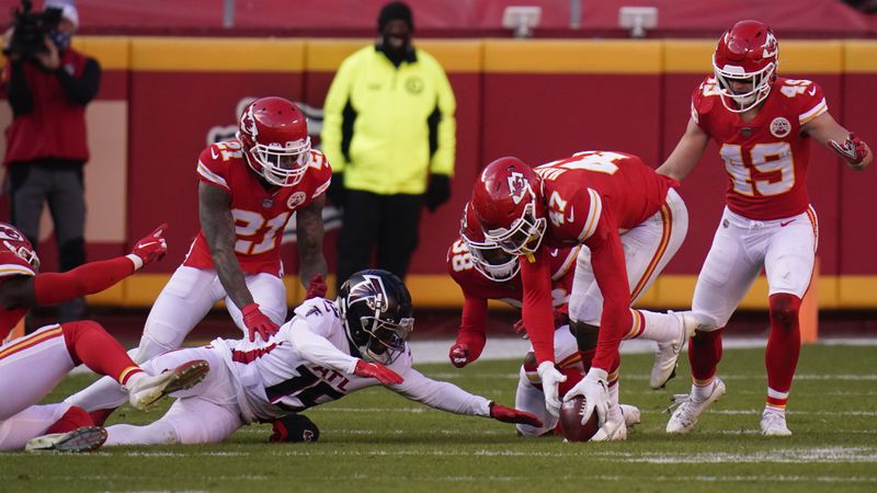 Kansas City Chiefs linebacker Darius Harris (47) recovers a fumble by Atlanta Falcons wide receiver Brandon Powell (15) during the second half Sunday, Dec. 27, 2020, in Kansas City, Mo. (Jeff Roberson/AP)