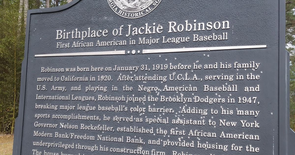 A Marker Honoring Jackie Robinson Was Defaced. M.L.B. Helped