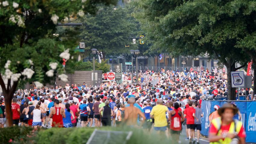 the 53rd running of the Atlanta Journal-Constitution Peachtree Road Race in Atlanta on Monday, July 4, 2022. (Miguel Martinez / Miguel.MartinezJimenez@ajc.com)