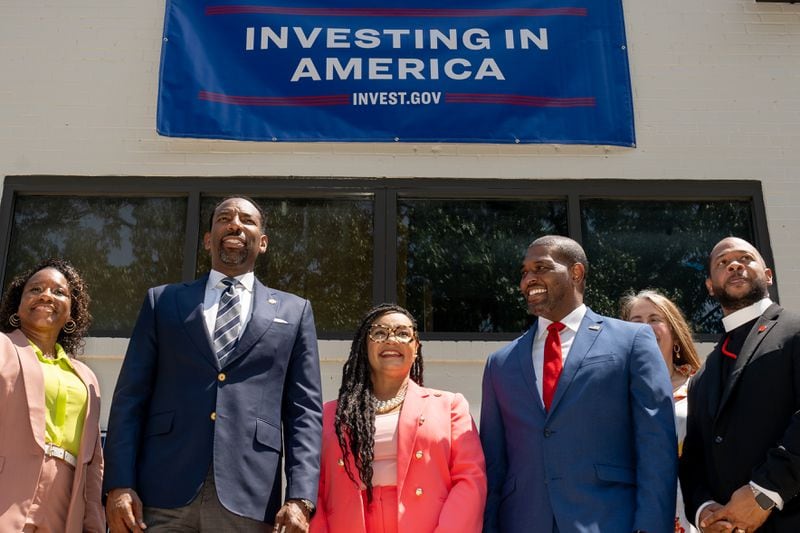 Atlanta Mayor Andre Dickens is joined Representative Nikema Williams and EPA administrator Michael Regan at the Vicars Community Center in West Atlanta. Leaders gathered to tour and speak about new solar panels and batteries installed via a federal grant. Wednesday, July 31, 2024 (Ben Hendren for the Atlanta Journal-Constitution)