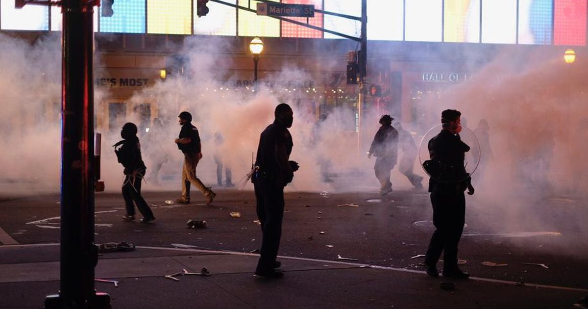 Rioters in Atlanta looting a Gucci store in Phipps Plaza under the guise of  demanding justice for George Floyd., By Ivoryng