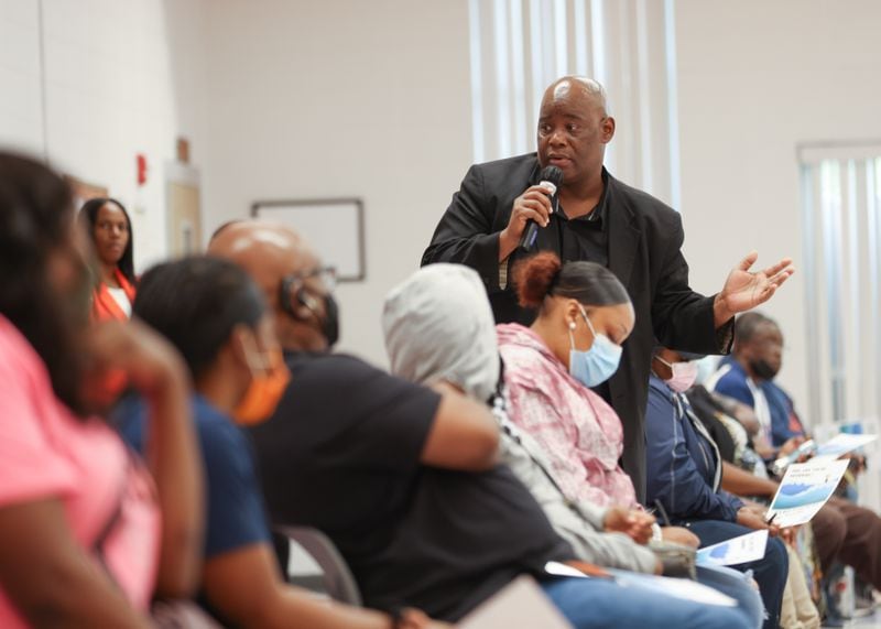 Donald ÒDeCeeÓ Craddock asks parents questions during a meeting on gun violence and school safety in Clayton County Schools at North Clayton Middle School on Tuesday, May 3, 2022, in College Park, Ga. Branden Camp/For the Atlanta Journal-Constitution