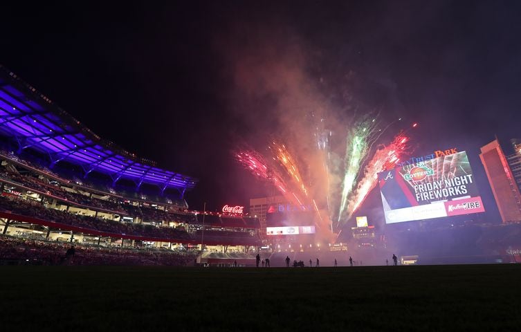 Photos: Historic night at SunTrust Park