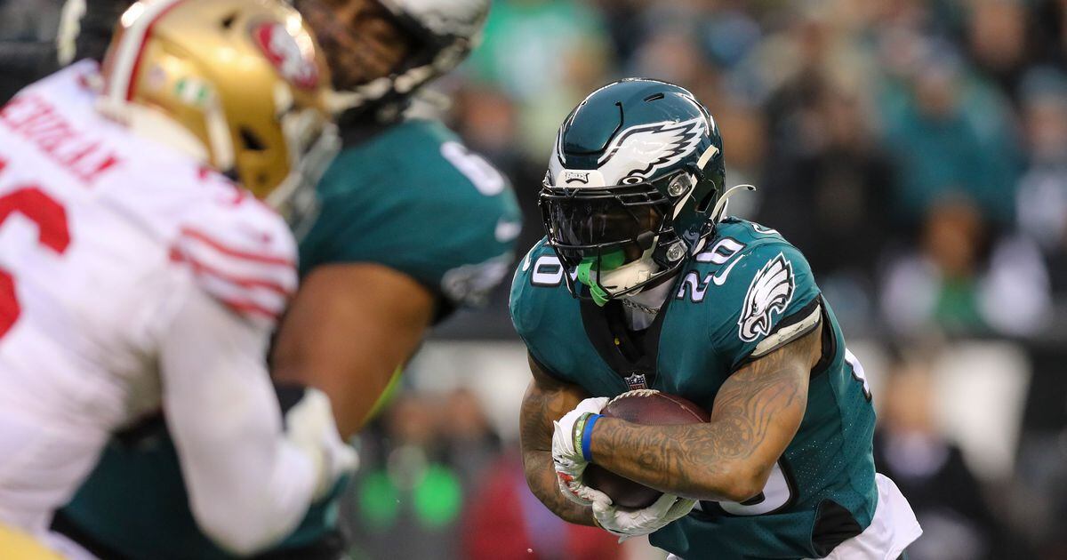 49ers run out of quarterbacks, Eagles run their way to the Super Bowl in  31-7 rout 