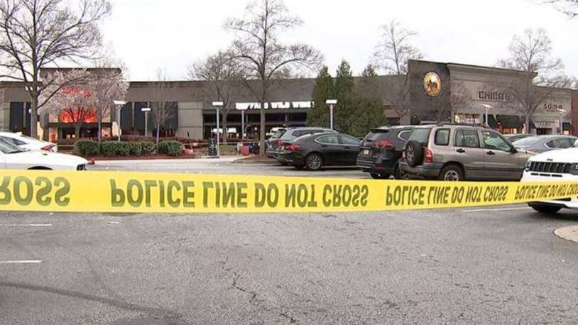 Teen arrested in mall shooting; only 1 of 3 victims targeted