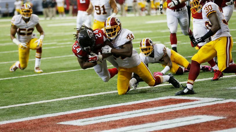 Devonta Freeman takes off on Day 4