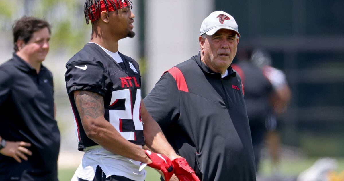 Falcons DC Dean Pees: Atlanta only ran 60% of defense last year, ready for  100% in 2022