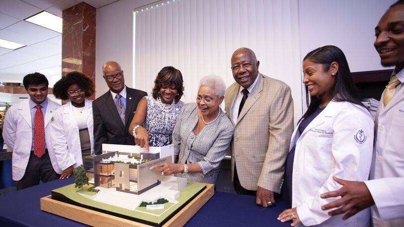 UNCF Remembers Baseball Legend Hank Aaron - UNCF