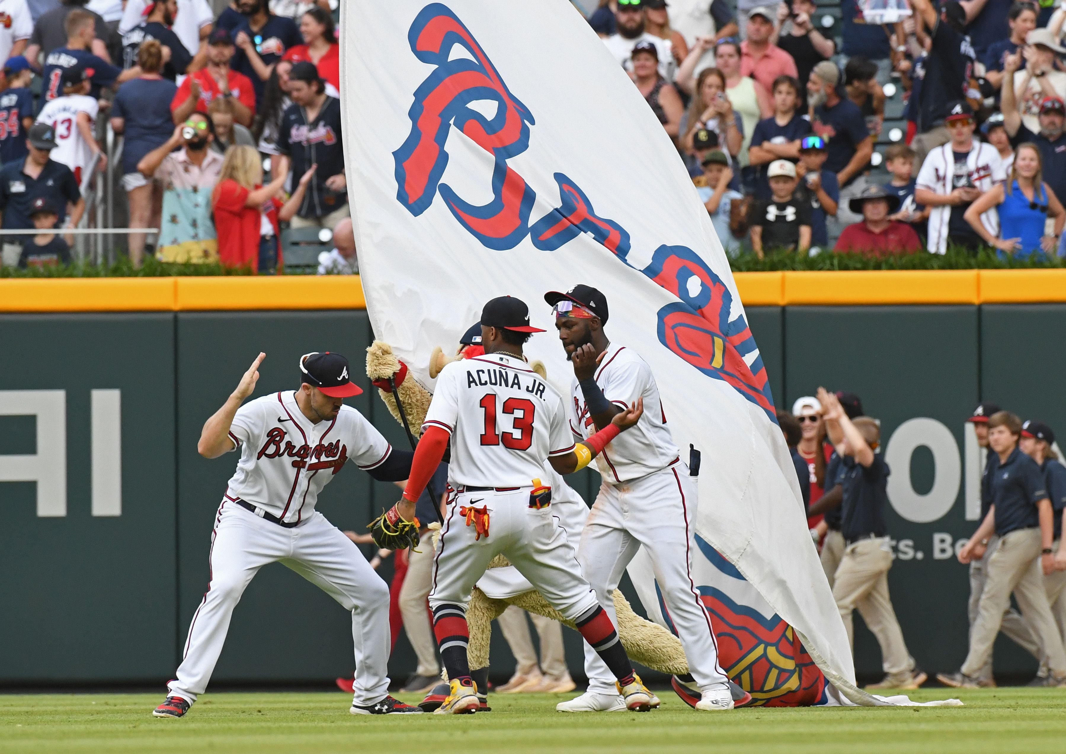 Photos: Braves extend win streak to seven games after defeating Athletics