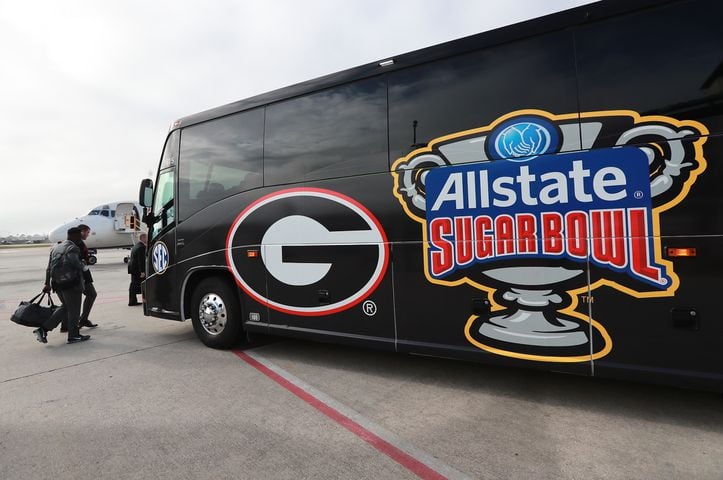 Photos: Bulldogs arrive at the Sugar Bowl