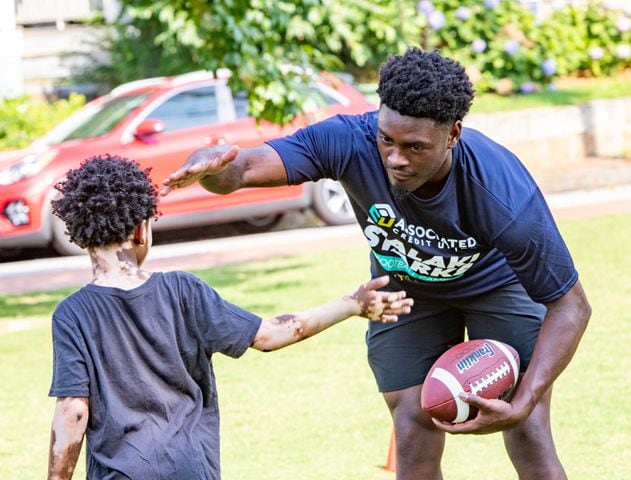 UGA player hosts football camp for kids