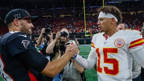 Atlanta Falcons quarterback Kirk Cousins (18) shakes hands with Kansas City Chiefs quarterback Patrick Mahomes (15) after the game ended on Sunday, Sept. 22, 2024, at Mercedes-Benz Stadium in Atlanta. Kansas City Chief won won 22-17.
(Miguel Martinez/ AJC)