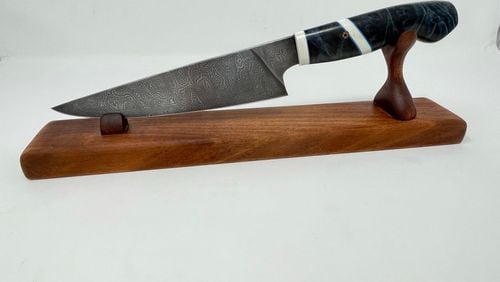 Hand-forged knives and works of art by Burls & Steel