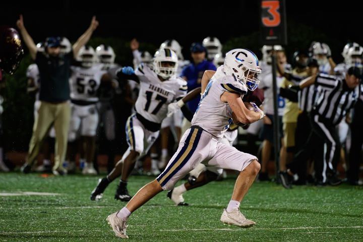 Chamblee's Sam Heetderks runs the ball during their game against Tucker, October 6, 2023. (Jamie Spaar for the Atlanta Journal Constitution)