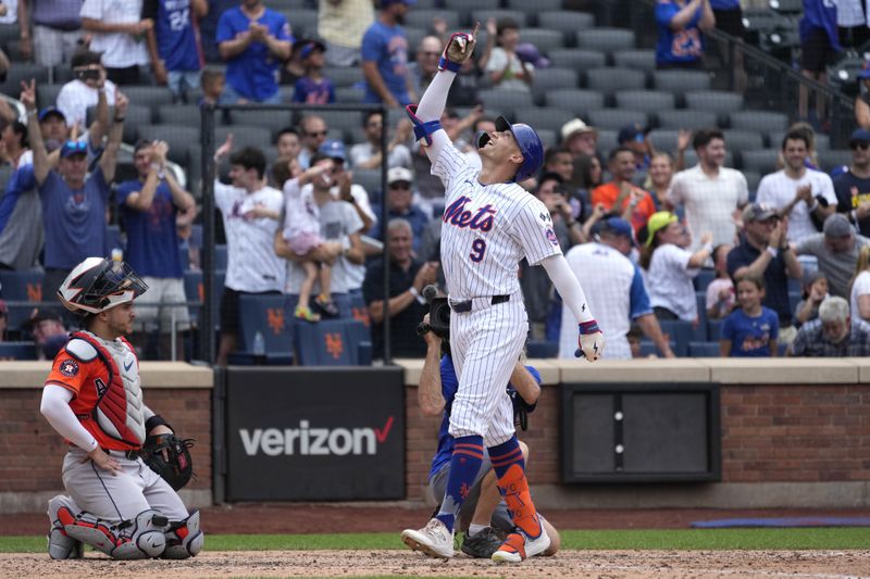 New York Mets' Brandon Nimmo (9) celebrates after hitting a home run during the seventh inning of a baseball game against the Houston Astros, Sunday, June 30, 2024, in New York. (AP Photo/Pamela Smith)