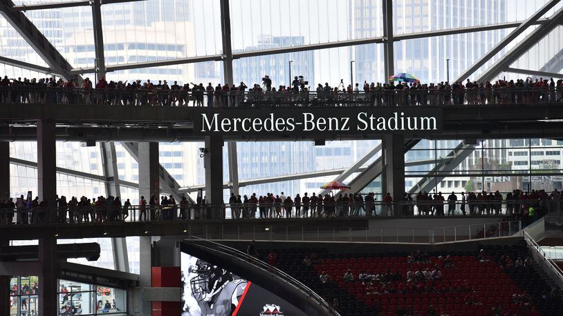 Mercedes-Benz Stadium leadership responds to exiting, bathroom