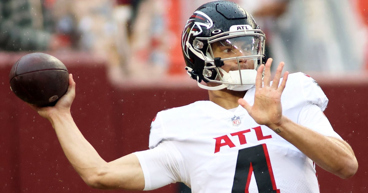 QB Desmond Ridder impressive in preseason debut, Falcons settle