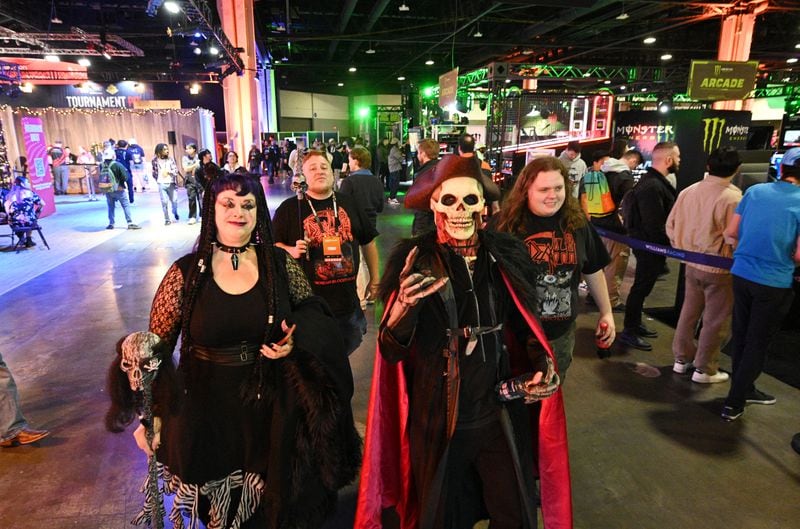 Event goers enjoy a variety of gaming activities during DreamHack Atlanta 2023 at the Georgia World Congress Center, Friday, December 15, 2023, in Atlanta. (Hyosub Shin / Hyosub.Shin@ajc.com)