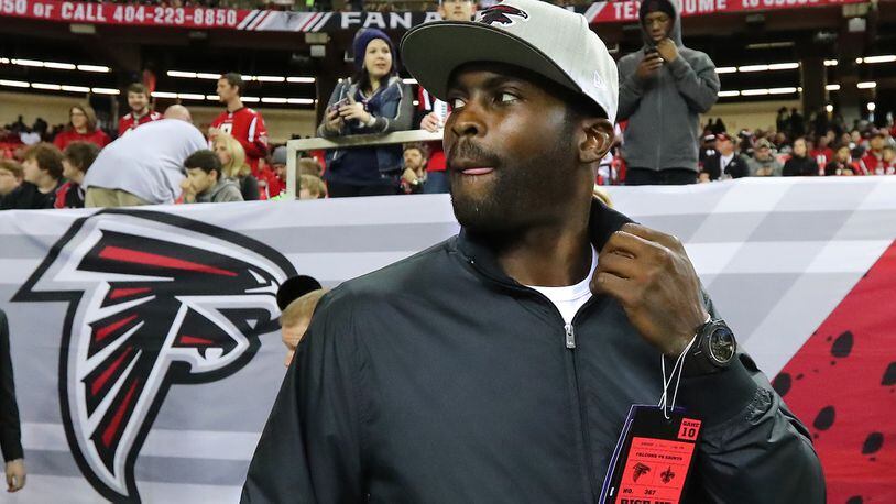 Michael Vick was crushed when Falcons drafted Matt Ryan, now calls