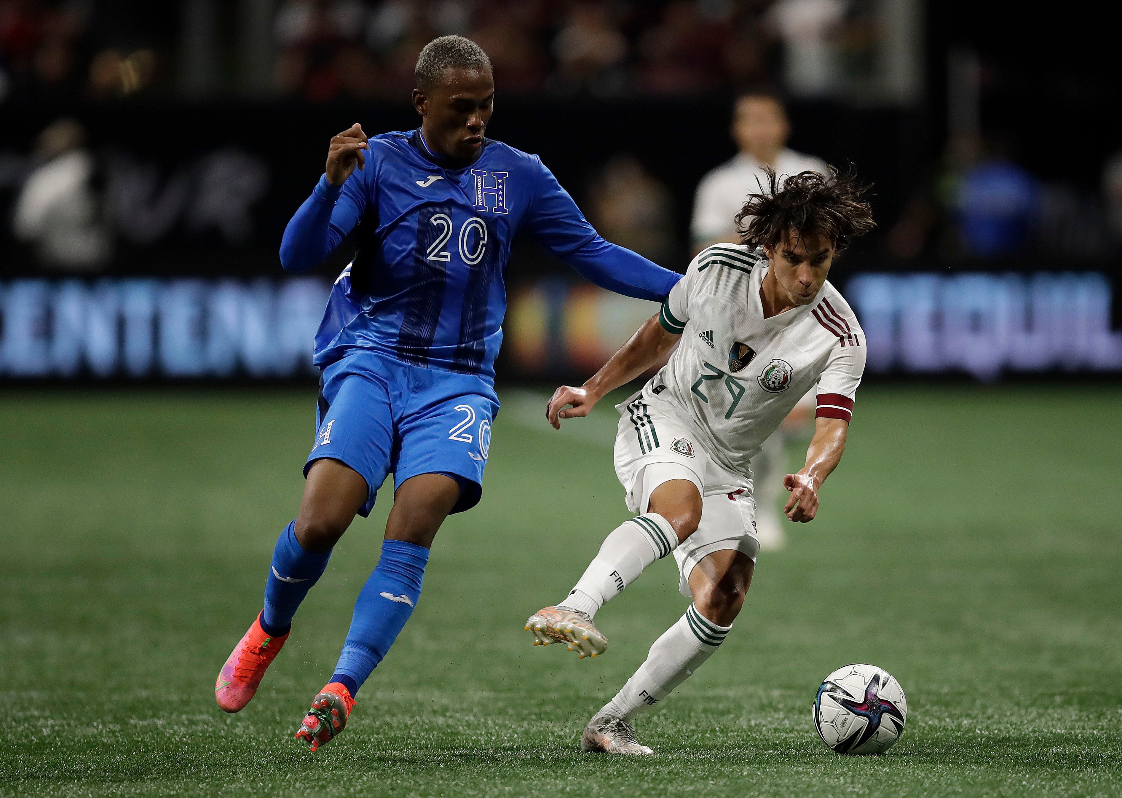 EPA Images on X: The Mexican national soccer team walks on the pitch prior  to the international friendly #soccer match between #Mexico and #Honduras  at Mercedes-Benz Stadium in #Atlanta, Georgia, USA, 12