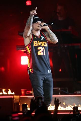 -- Kane Brown sigs "Heaven"
Country star Kane Brown brought his Blessed & Free tour to nearly sold out Stae Farm Arena on Sunday, October 24, 2021. Jordan Davis and Restless Road opened the show..
Robb Cohen for the Atlanta Journal-Constitution