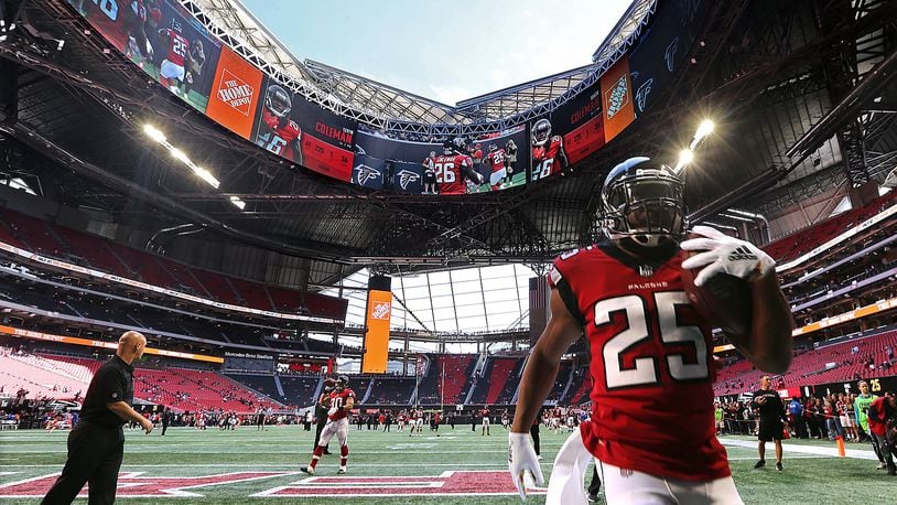 Roof at Mercedes-Benz Stadium in Atlanta finally open for business – The  Denver Post