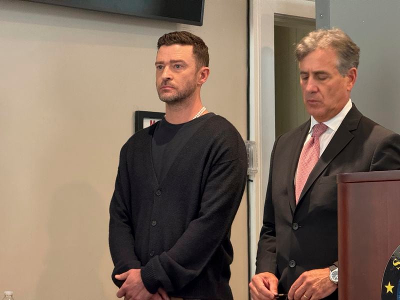 Justin Timberlake, left, appears in court with his attorney Edward Burke, Friday, Sept. 13, 2024, in Sag Harbor, N.Y. (T E McMorrow/Pool Photo via AP )