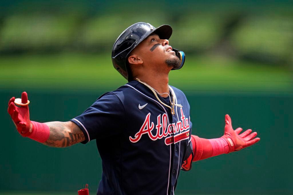 Acuña, Olson Make Pirates Pay in Seventh; Braves Win it 5-2