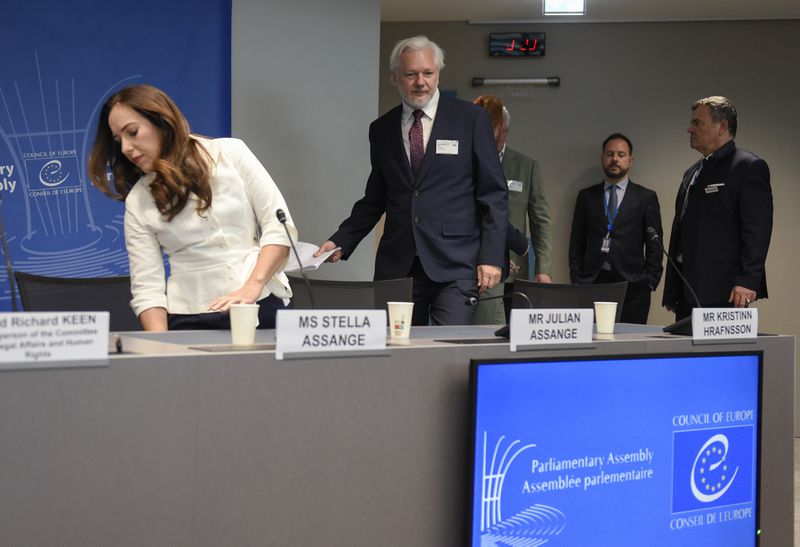 Wikileaks founder Julian Assange and his wife Stella Assange arrive at the Council of Europe in Strasbourg, eastern France, Tuesday, Oct. 1, 2024. (AP Photo/Pascal Bastien)