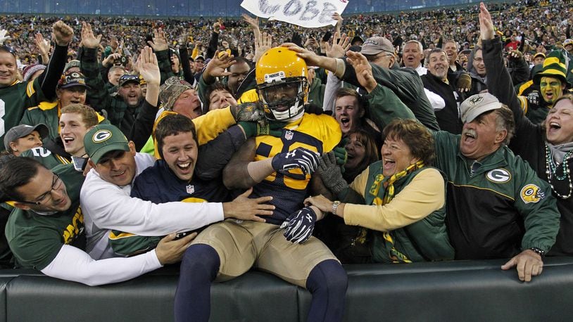 Green Bay Packers wide receiver James Jones runs with the football