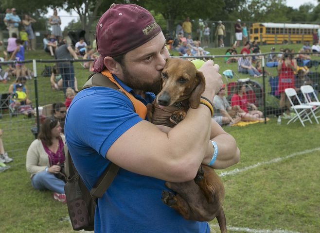 Buda Wiener Dog Race, 4.26.15