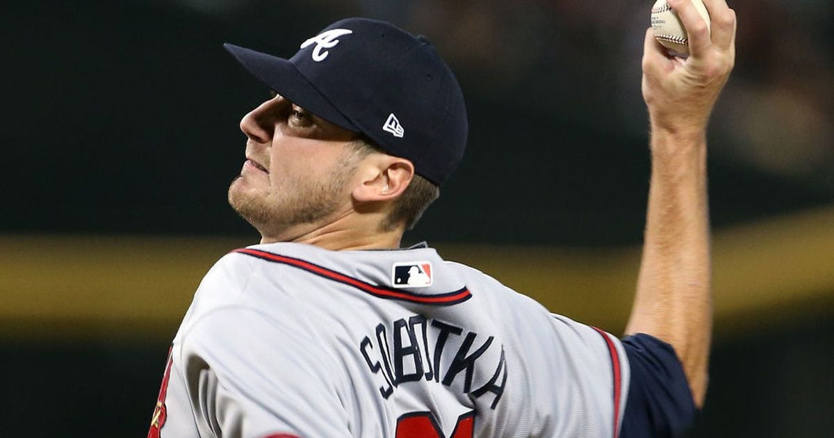 Braves activate reliever Venters, send Minter to minors