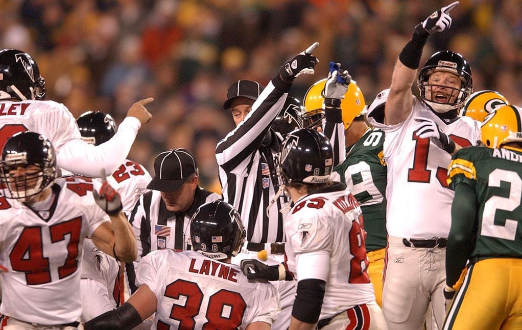 Falcons' greatest moment, No. 8: Playoff win in the 'Frozen Tundra'