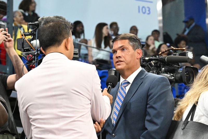 Former Republican Lt. Gov. Geoff Duncan, who is backing Democratic Vice President Kamala Harris for president, described her rally Tuesday at the Georgia State University Convocation Center as having the feel of a "national championship" game. (Hyosub Shin / Hyosub.Shin / ajc.com)