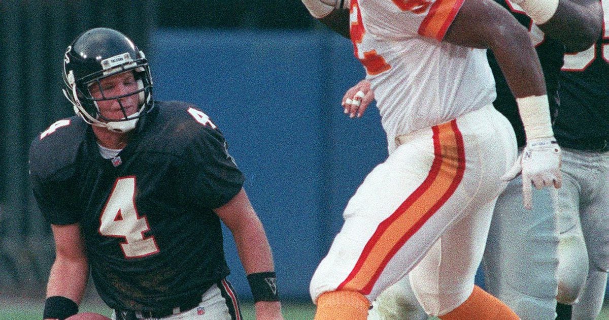 Twenty-five years ago: Looking back on day Favre got away from Falcons