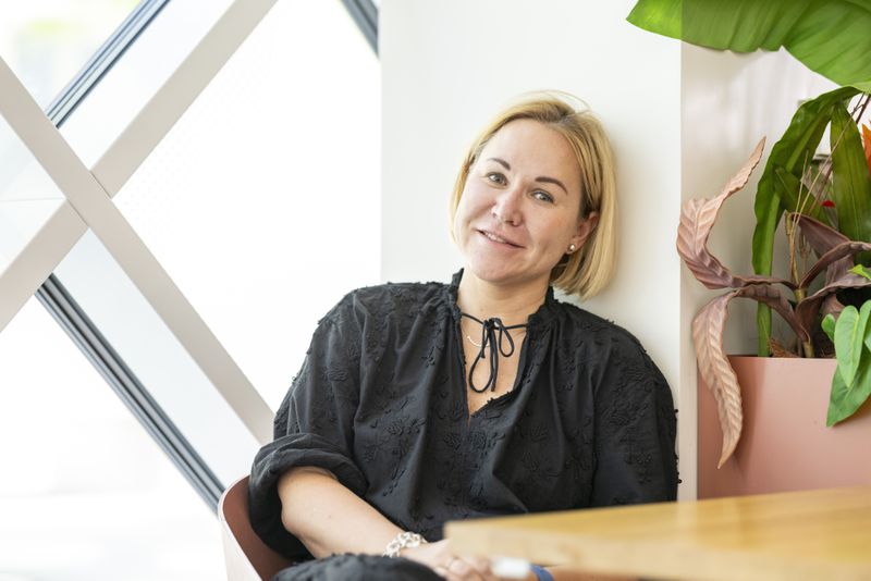 Tatyana Usmanova, the wife of freed Russian dissident Andrei Pivovarov, poses for a portrait after an interview with The Associated Press in Berlin, Germany, on Sunday, Aug. 12, 2024. (AP Photo/Axel Schmidt)