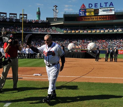 Braves pay tribute to Bobby Cox