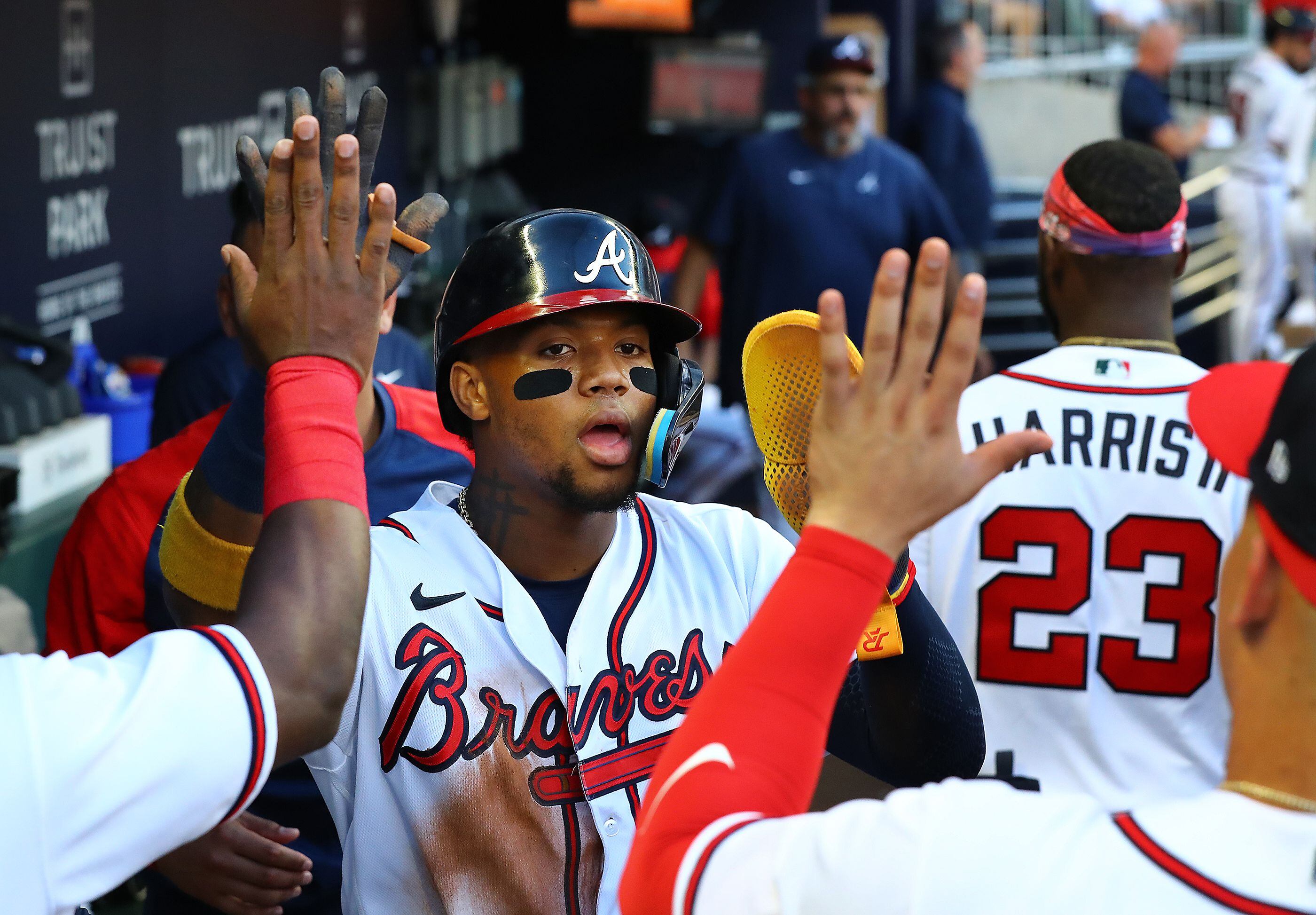 Photos: Braves extend win streak to seven games after defeating Athletics