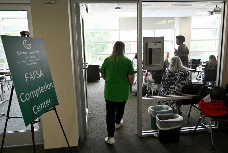 Georgia Gwinnett College operated a FAFSA Completion Center for months to help students fill out financial aid forms. (Hyosub Shin / AJC file photo)