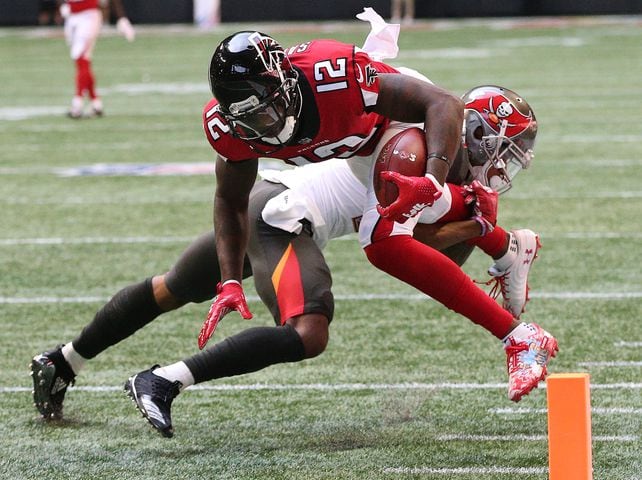 Falcons host Buccaneers under open roof