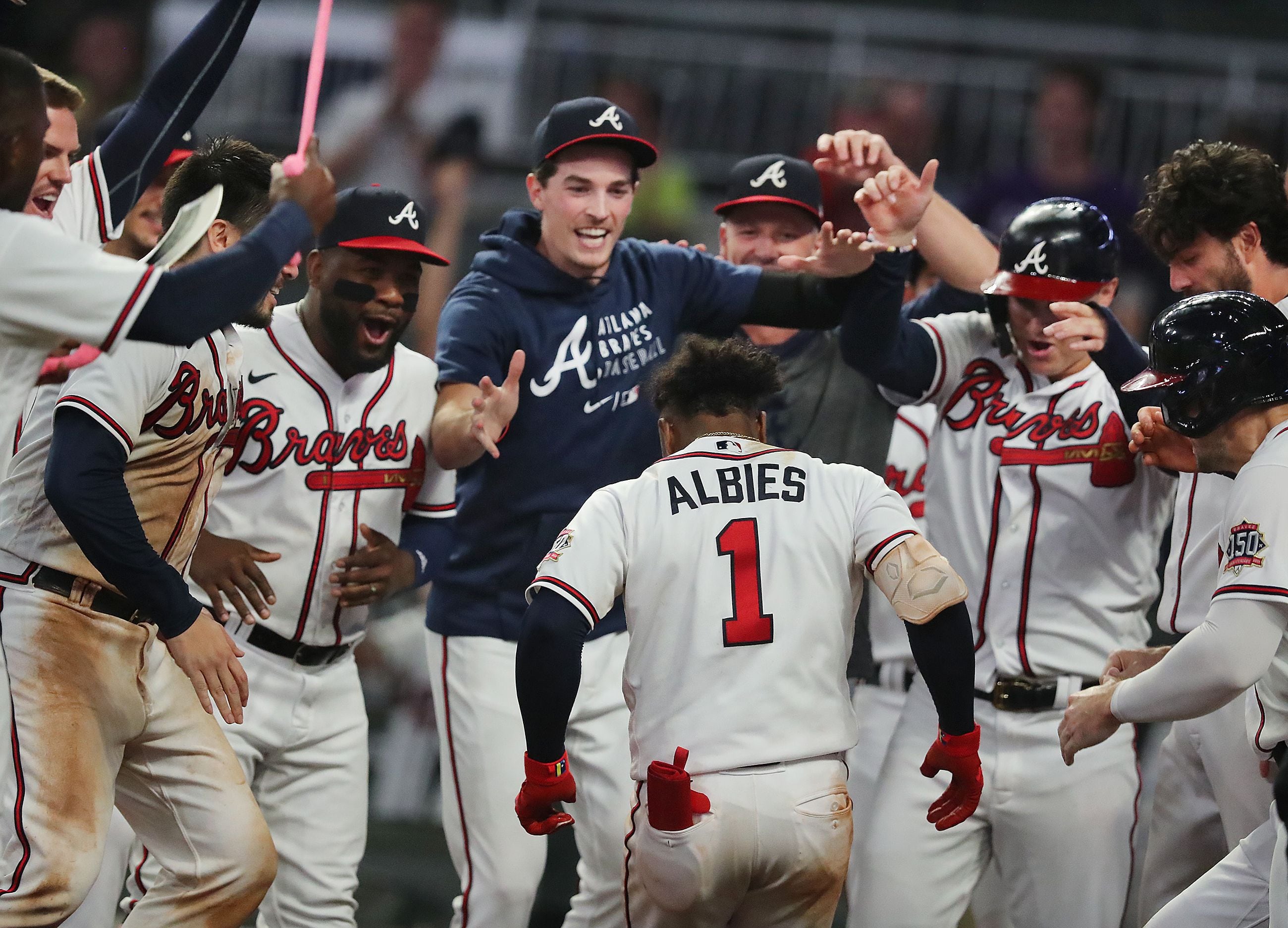 Albies' 3-run homer sends Braves past Reds in 11th inning