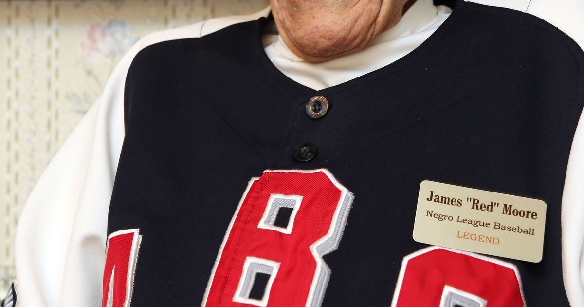 Red Moore, 99: Lasting link to Atlanta Black Crackers