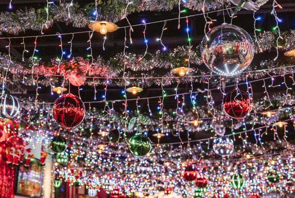 15 Festive Christmas Pop-Up Bars In Atlanta This Holiday Season