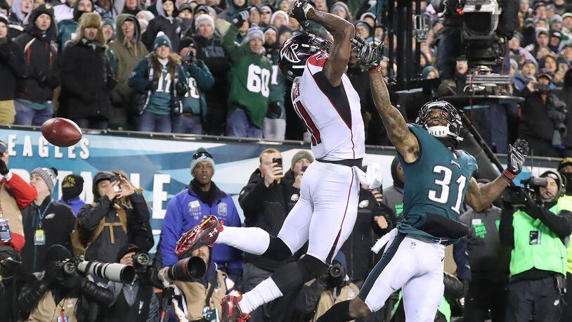 Eagles Beat Falcons After Julio Jones Falls on Biggest Play of Game