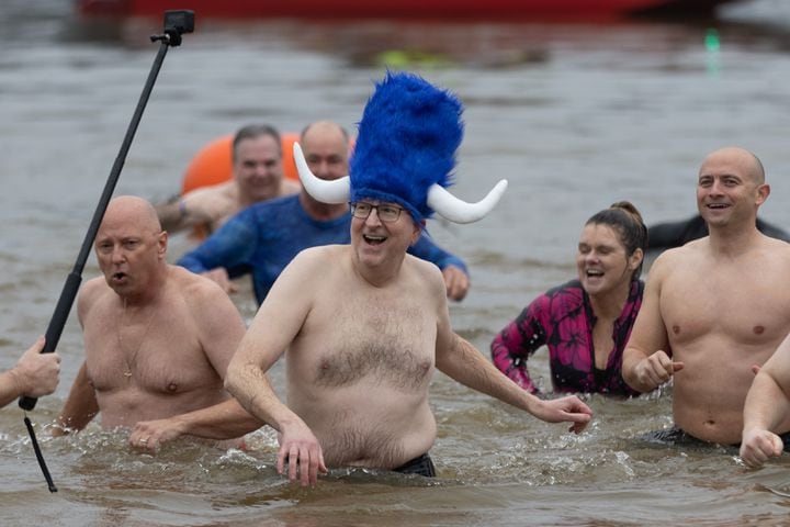 POLAR BEAR PLUNGE 