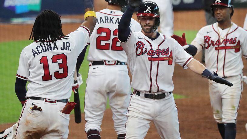 Luis Castillo strong again as Reds beat Braves 4-1