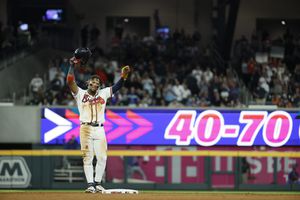 HISTORY! Ronald Acuña Jr. becomes the first member of the 40/70