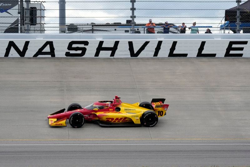 Alex Palou drives during an IndyCar auto race Sunday, Sept. 15, 2024, at Nashville Superspeedway in Lebanon, Tenn. (AP Photo/Mark Humphrey)