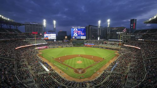 The sunsets as Atlanta Braves starting pitcher Darius Vines pitches to a Chicago Cubs batter during the second inning at Truist Park, Wednesday, September 27, 2023, in Atlanta. (Jason Getz / Jason.Getz@ajc.com)